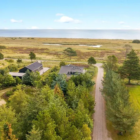 Chris - 130m From The Sea By Interhome Hals